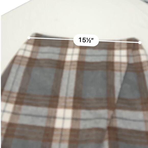 Bagatelle Collection Gray Brown Plaid Asymmetric
Hem Mini Skirt NEW Size SMALL - Picture 8 of 10